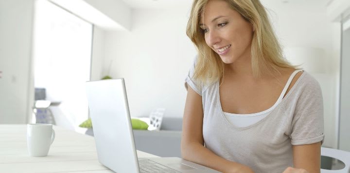 Niet verplicht om naakt te webcammen